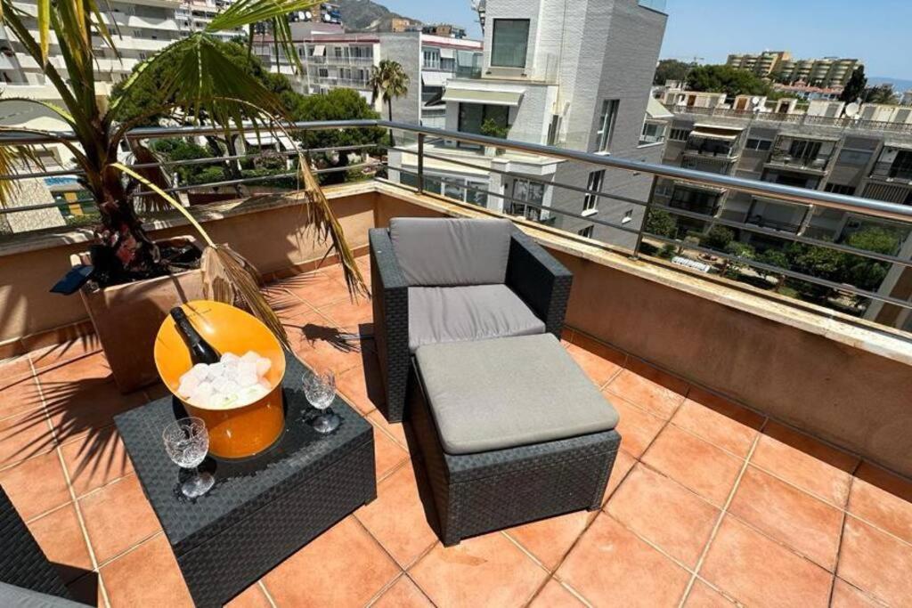 托雷莫利诺斯Atico Puerto Marina 2 Hab Con Piscina, 500M De La Plata公寓 外观 照片